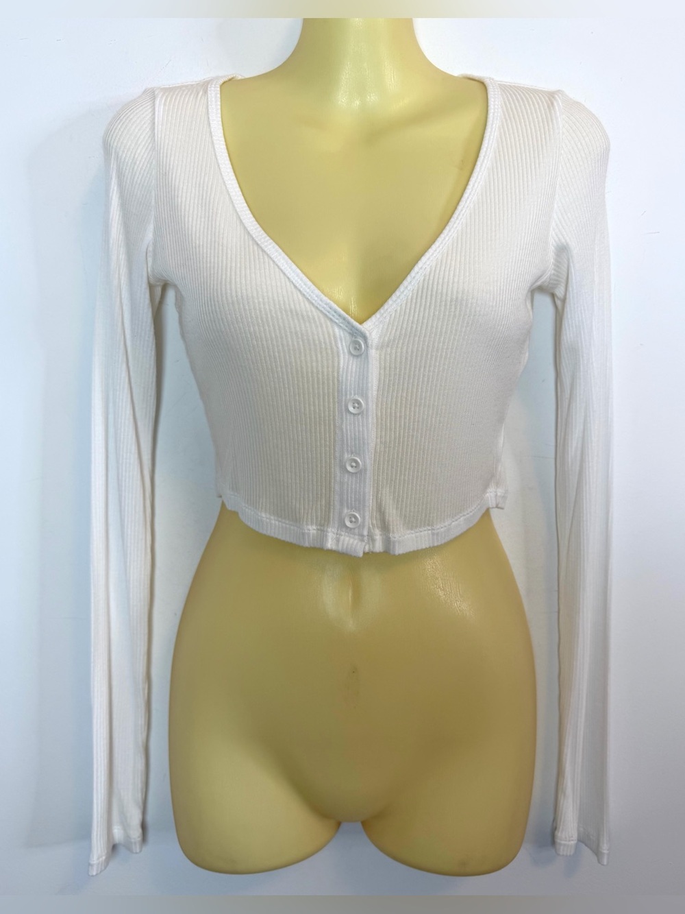 Alo Yoga White Ribbed V-Neck Cropped Button-Front Top